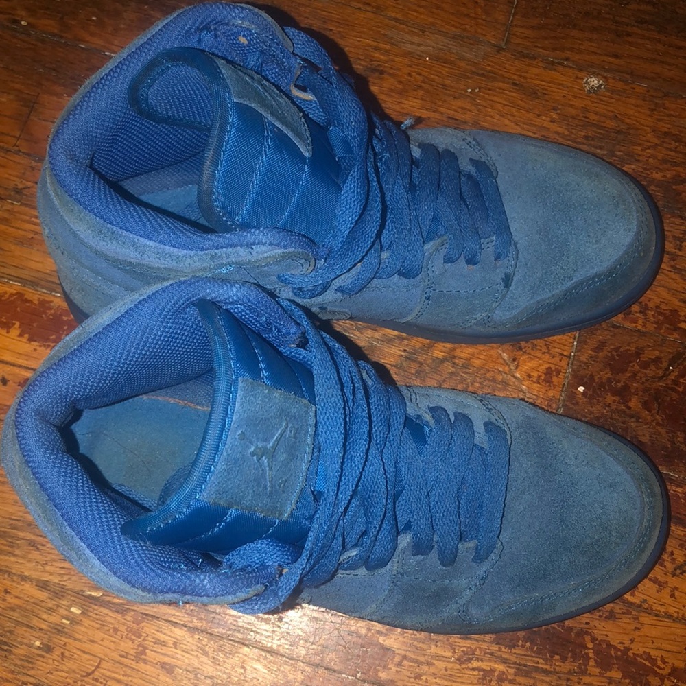 Jordan 1 blue suede